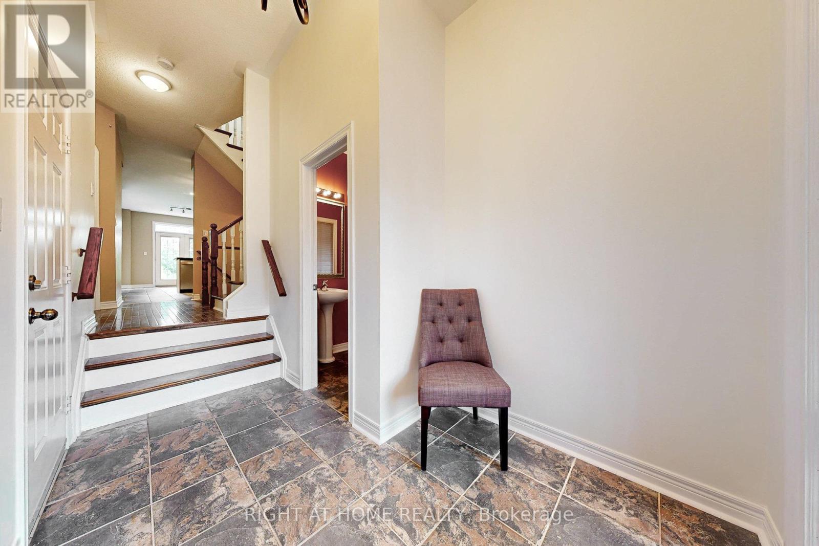 41 - 280 Paradelle Drive, Richmond Hill, Ontario  L4E 0E1 - Photo 3 - N12922048