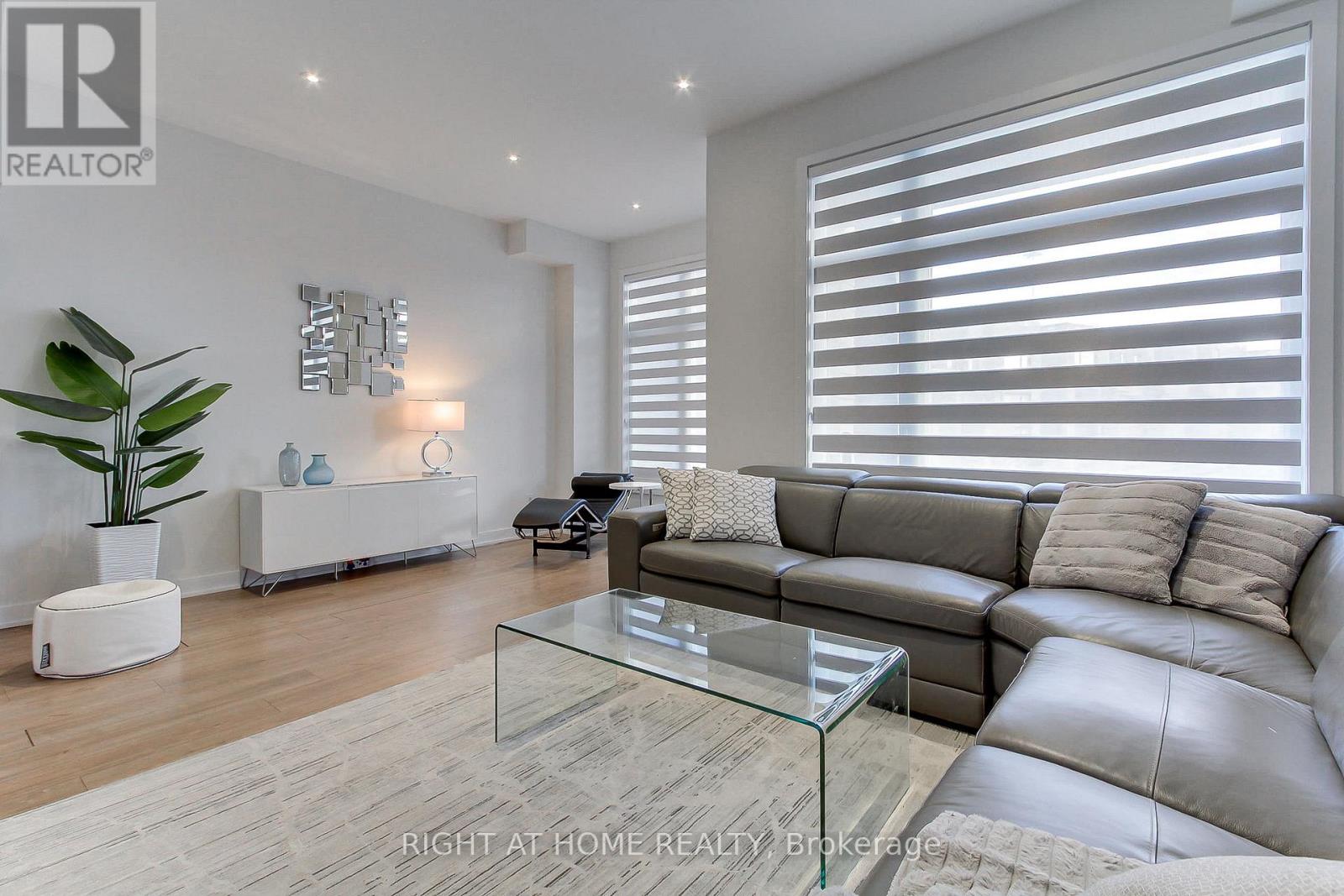 14 Pageant Avenue, Vaughan, Ontario  L4H 4R3 - Photo 13 - N12922074