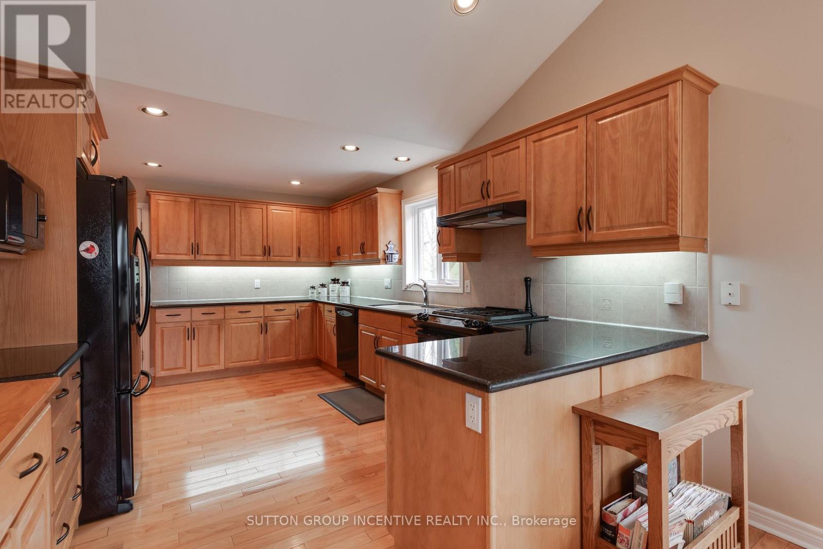 4 - 87 Bella Vista Trail, New Tecumseth, Ontario  L9R 2E2 - Photo 10 - N12922086