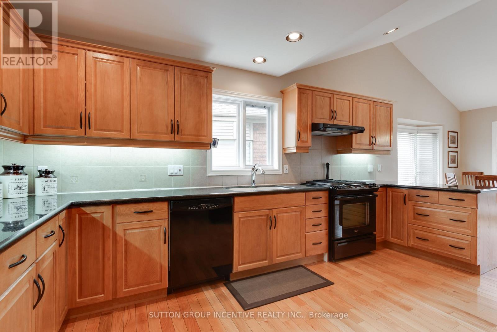 4 - 87 Bella Vista Trail, New Tecumseth, Ontario  L9R 2E2 - Photo 13 - N12922086