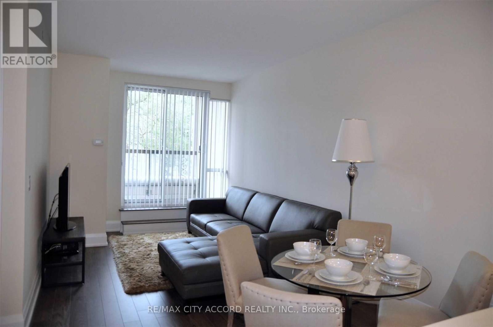 128 - 1 Old Mill Drive, Toronto (High Park-Swansea), Ontario  M6S 0A1 - Photo 11 - W12922054