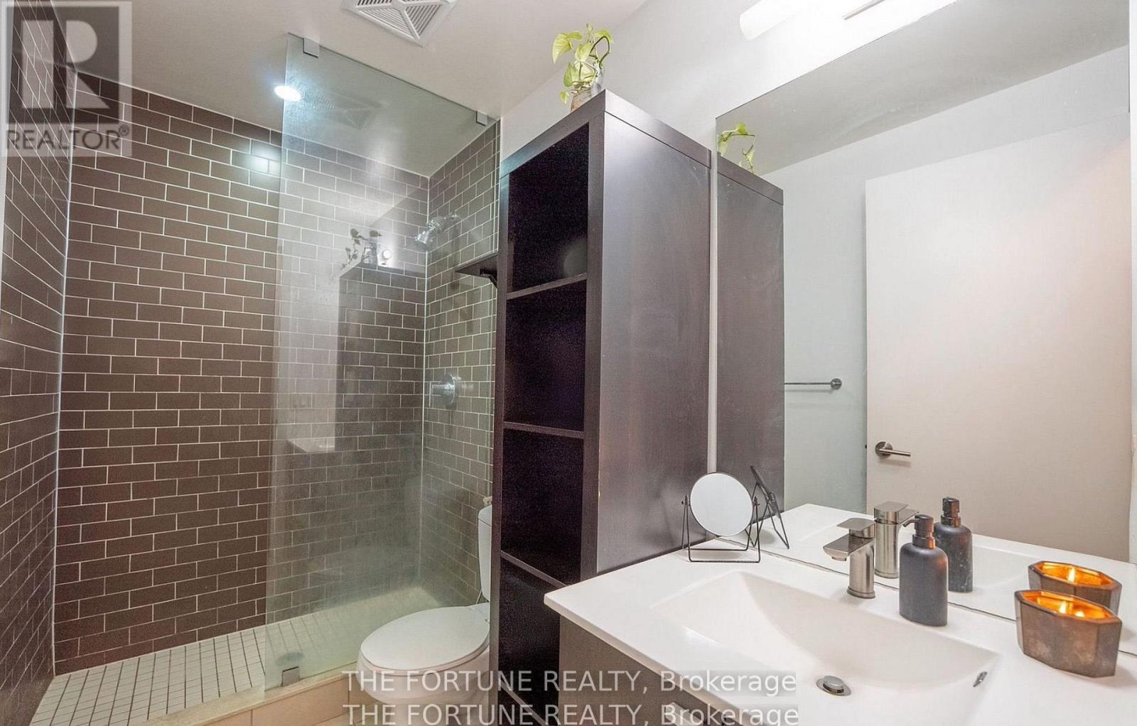 1712 - 103 The Queensway, Toronto, Ontario  M6S 5B3 - Photo 13 - W12922078