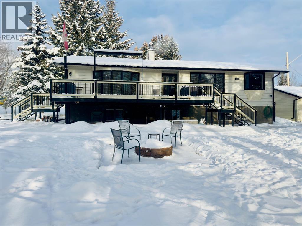 909 230 Street, Hillcrest, Alberta