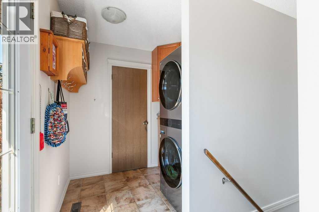 1417 Mccrimmon Drive, Carstairs, Alberta  T0M 0N0 - Photo 14 - A2290241