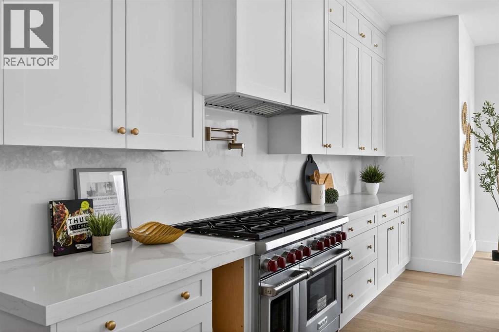 3112 Leduc Crescent Sw, Calgary, Alberta  T3E 5W9 - Photo 12 - A2293555