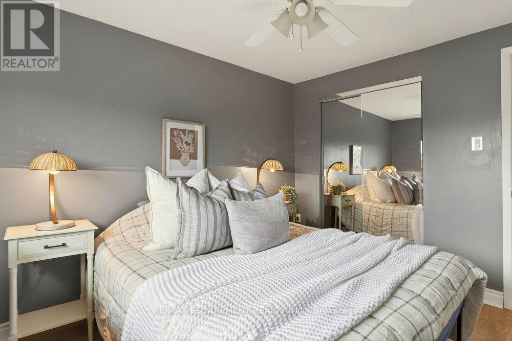 4 - 1350 Limeridge Road E, Hamilton, Ontario  L8W 1L6 - Photo 13 - X12922080