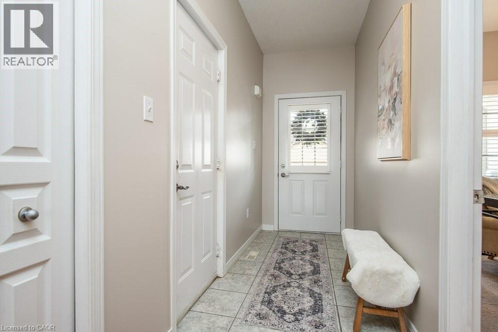 900 Doon Village Road Unit# 3, Kitchener, Ontario  N2P 1A4 - Photo 3 - 40813293