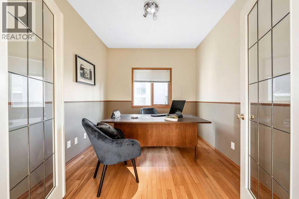 109 Lakeside Greens Drive, Chestermere, Alberta  T1X 1B9 - Photo 6 - A2269266