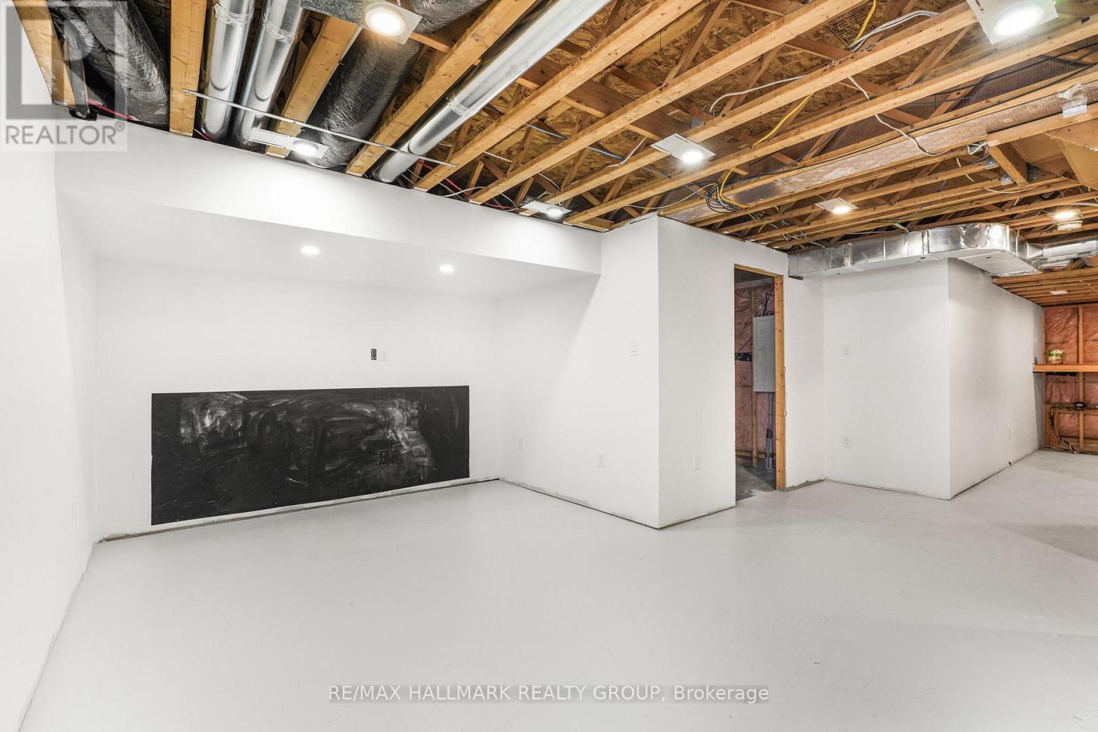 877 Platinum Street, Clarence-Rockland, Ontario  K4K 0H9 - Photo 24 - X12922116