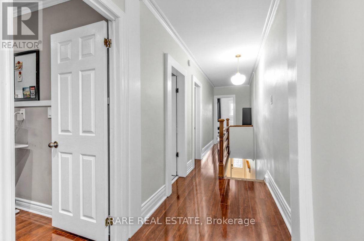 18 Earlscourt Avenue, Toronto, Ontario  M6E 4A6 - Photo 22 - W12920350