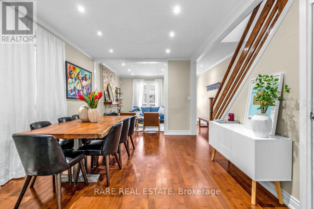 18 Earlscourt Avenue, Toronto, Ontario  M6E 4A6 - Photo 10 - W12920350