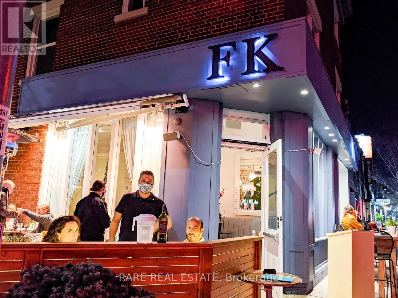 18 Earlscourt Avenue, Toronto, Ontario  M6E 4A6 - Photo 49 - W12920350