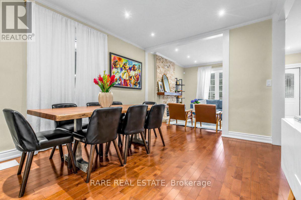 18 Earlscourt Avenue, Toronto, Ontario  M6E 4A6 - Photo 3 - W12920350