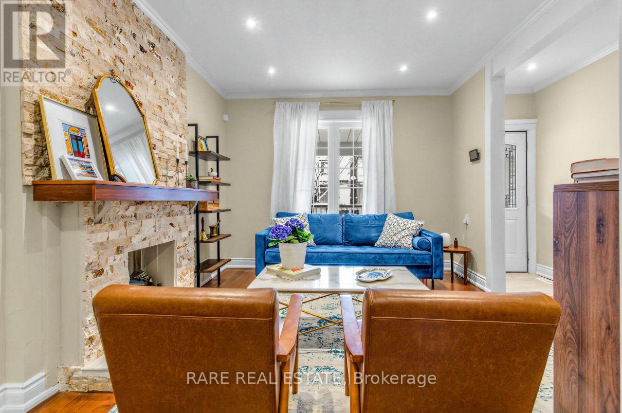 18 Earlscourt Avenue, Toronto, Ontario  M6E 4A6 - Photo 8 - W12920350