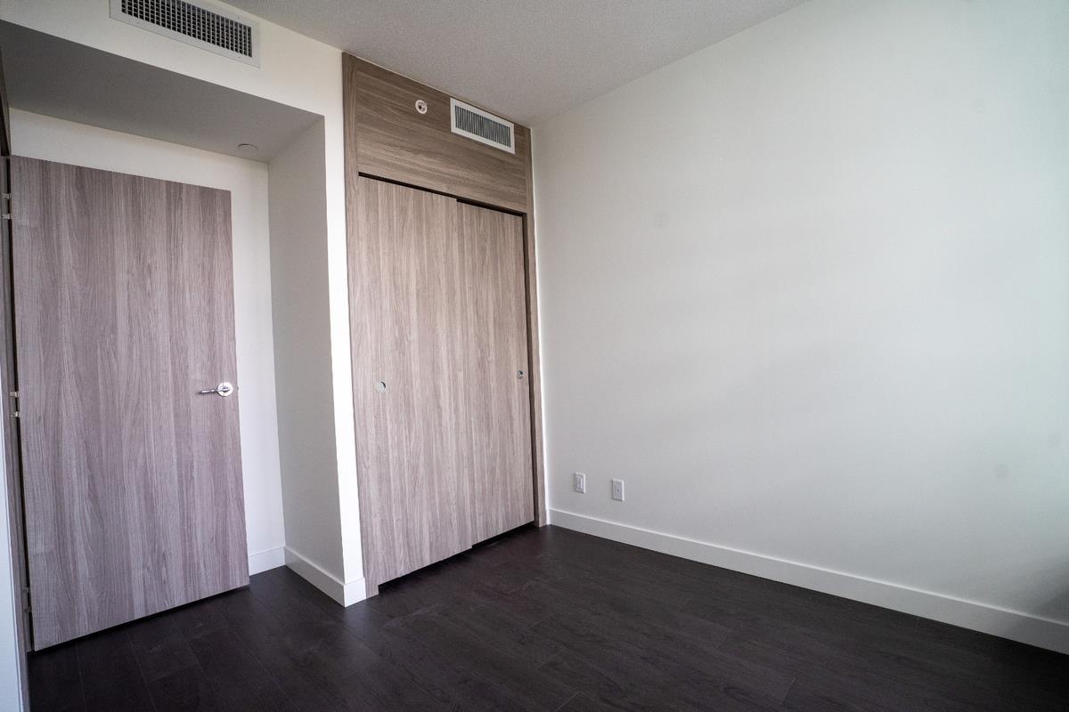 705 13778 100 Avenue, Surrey, British Columbia  V3T 0V3 - Photo 4 - R3103720