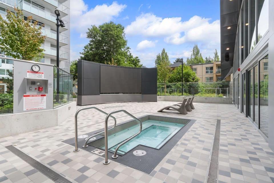 705 13778 100 Avenue, Surrey, British Columbia  V3T 0V3 - Photo 10 - R3103720