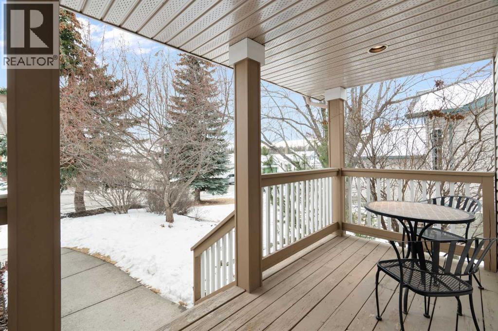 18 West Terrace Drive, Cochrane, Alberta  T4C 1R4 - Photo 3 - A2294386