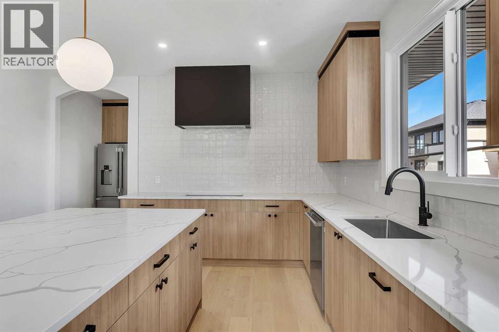 51 North Bridges Garden, Langdon, Alberta  T0J 1X3 - Photo 11 - A2296104