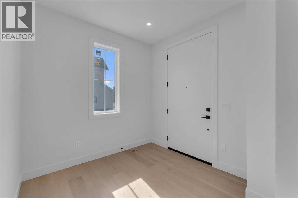 51 North Bridges Garden, Langdon, Alberta  T0J 1X3 - Photo 5 - A2296104