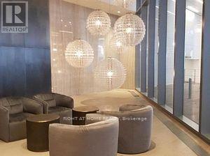 6404 - 100 Harbour Street, Toronto (Waterfront Communities), Ontario  M5J 0B5 - Photo 5 - C12922100