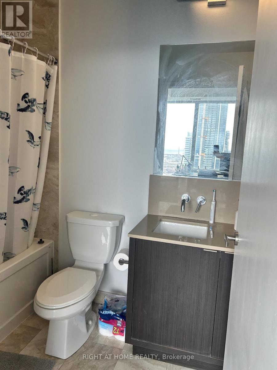 6404 - 100 Harbour Street, Toronto (Waterfront Communities), Ontario  M5J 0B5 - Photo 7 - C12922100