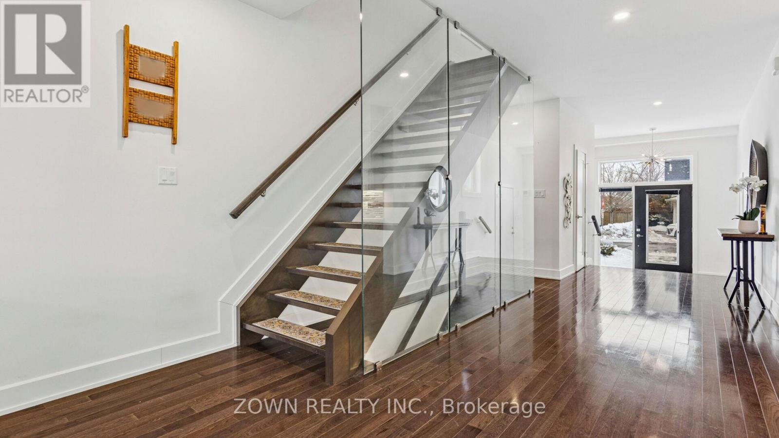 2183 Deschenes Street, Ottawa, Ontario K2B 6N2 - Photo 10 - X12917864