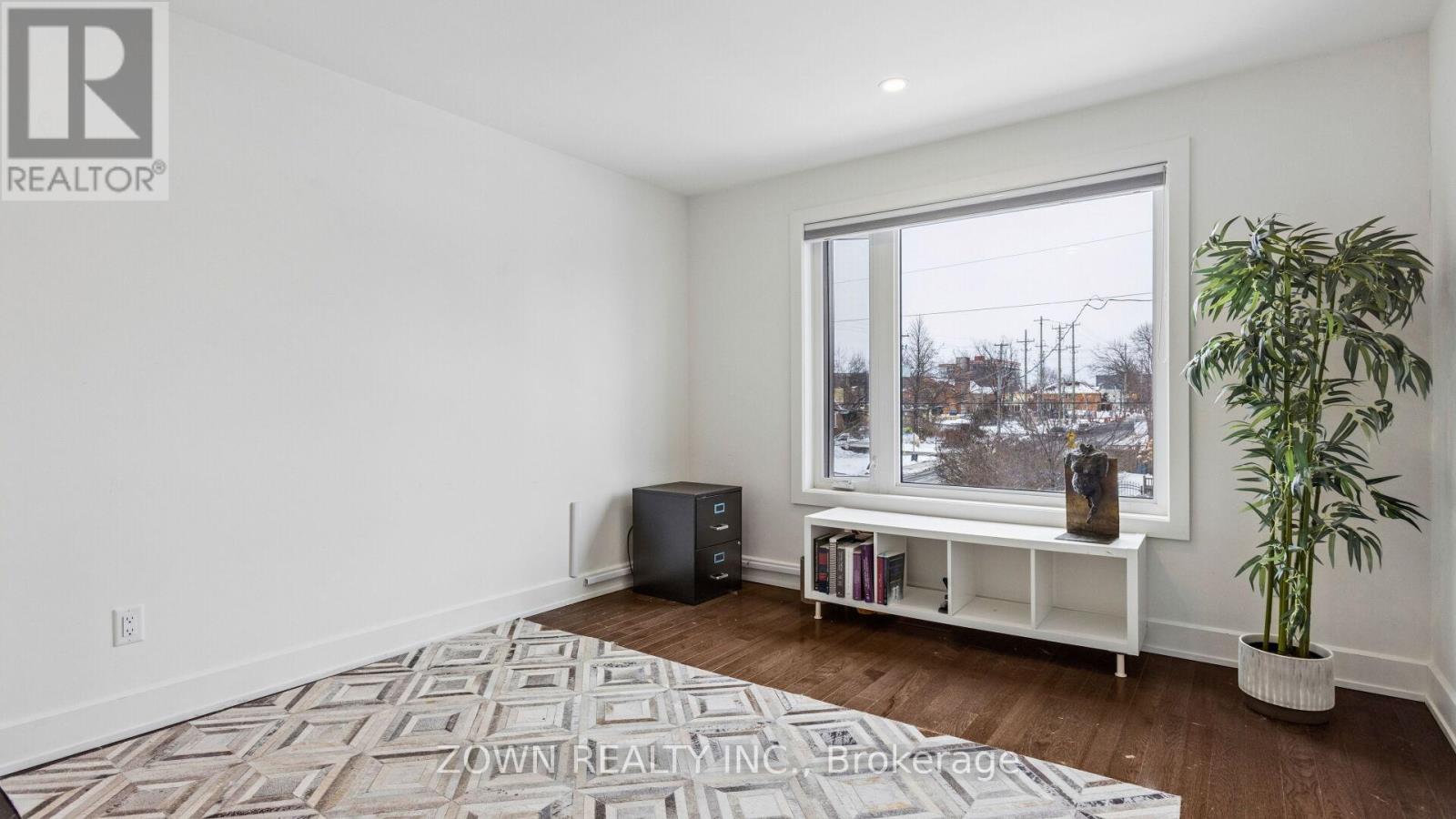 2183 Deschenes Street, Ottawa, Ontario K2B 6N2 - Photo 31 - X12917864