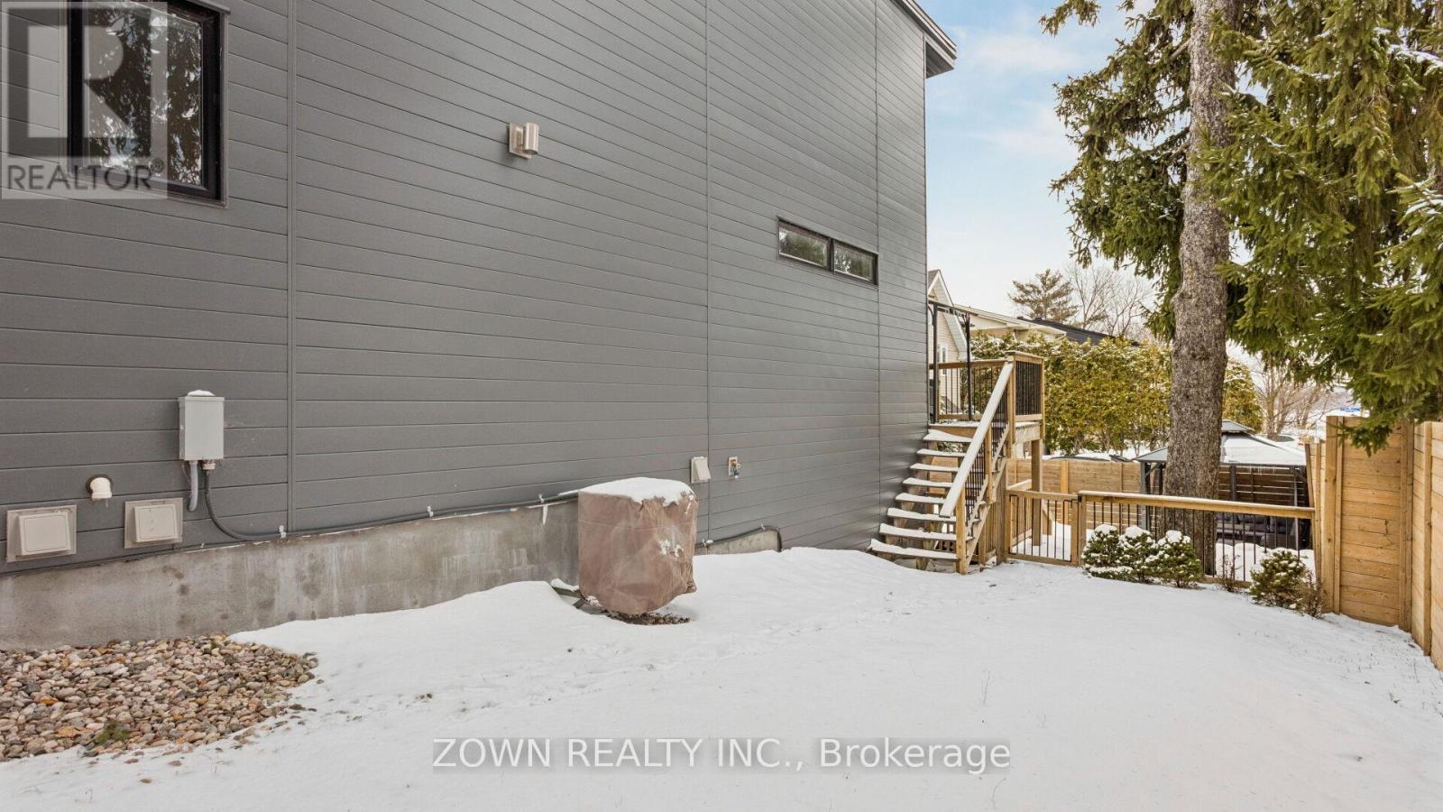 2183 Deschenes Street, Ottawa, Ontario K2B 6N2 - Photo 44 - X12917864