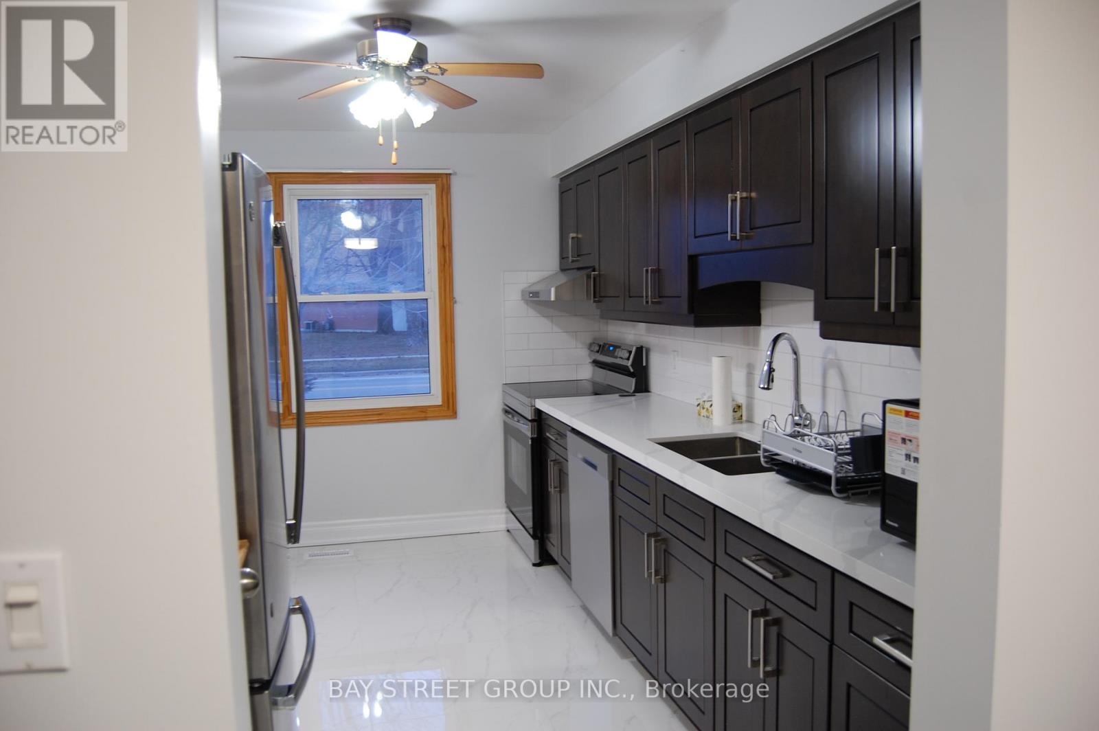 1122 Central Park Boulevard N, Oshawa, Ontario  L1G 7G8 - Photo 5 - E12922112