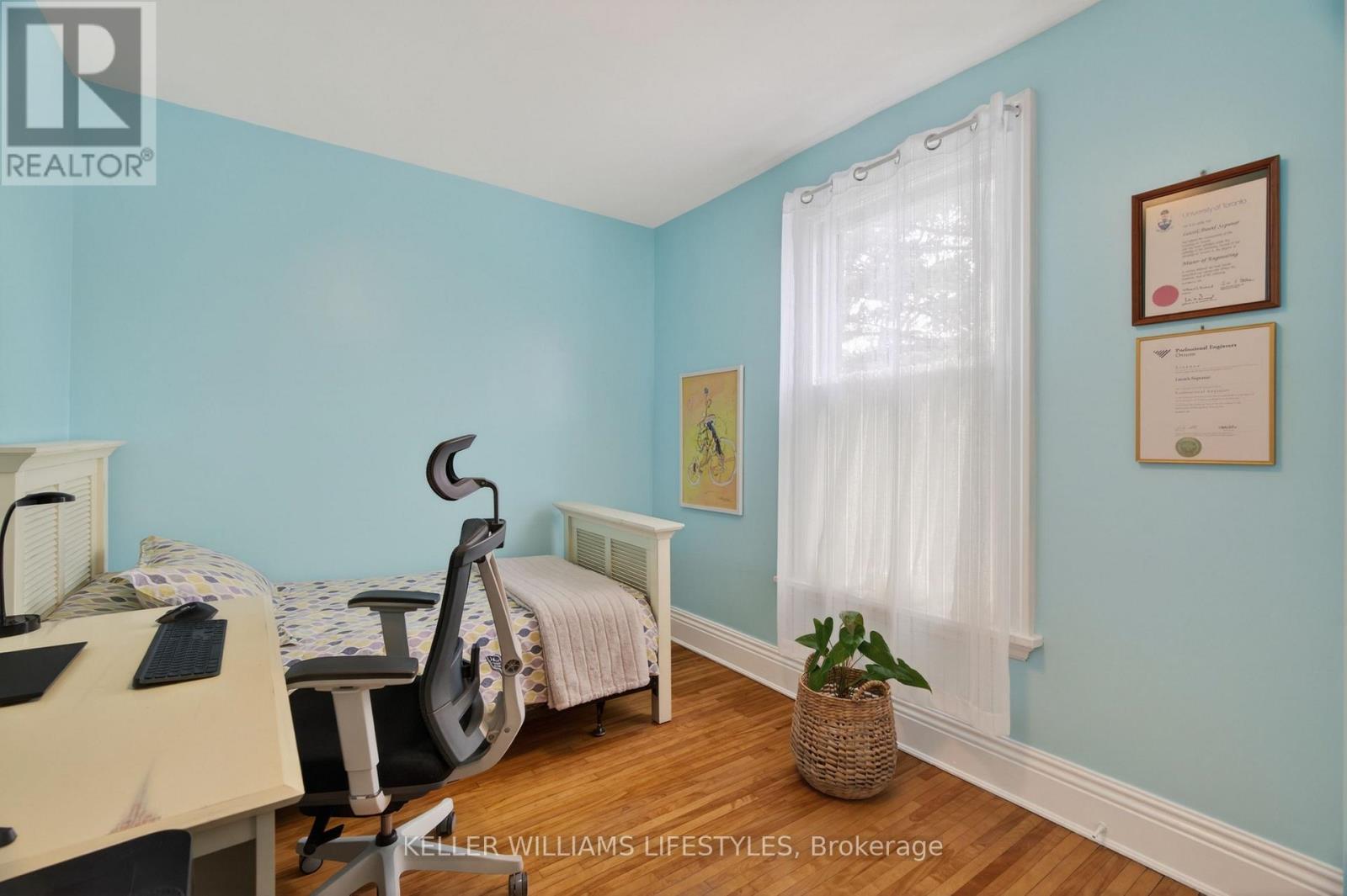 Photo 23 of 48 for 169 Ridout Street S