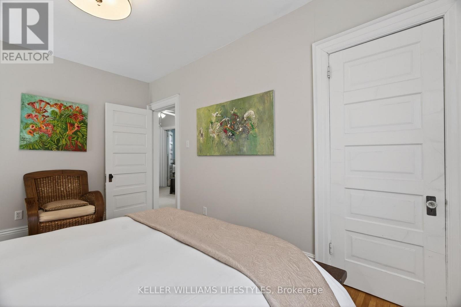 Photo 30 of 48 for 169 Ridout Street S