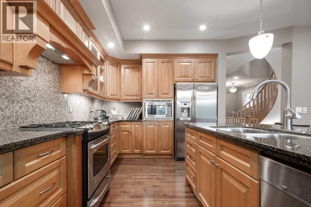 24 Aspen Meadows Green Sw, Calgary, Alberta  T3H 5J9 - Photo 13 - A2288603