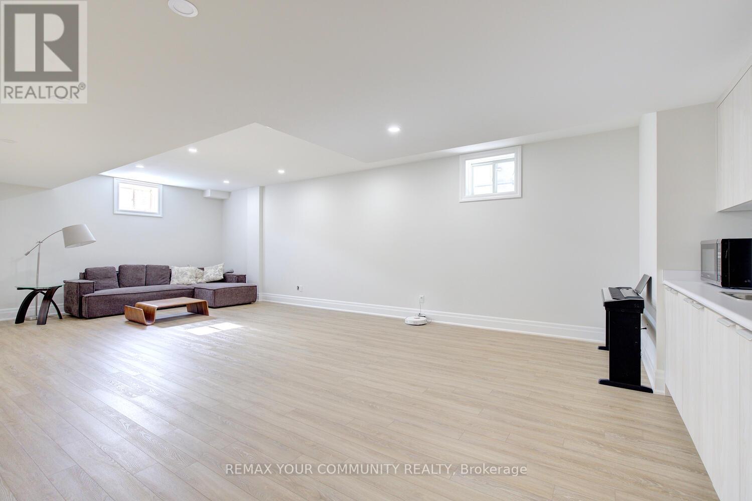 9 Casavant Court, Vaughan, Ontario  L6A 5A5 - Photo 44 - N12912198