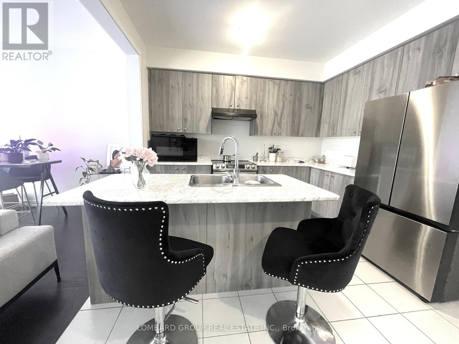 142 Lilac Circle, Haldimand, Ontario  N3W 0H7 - Photo 10 - X12922108