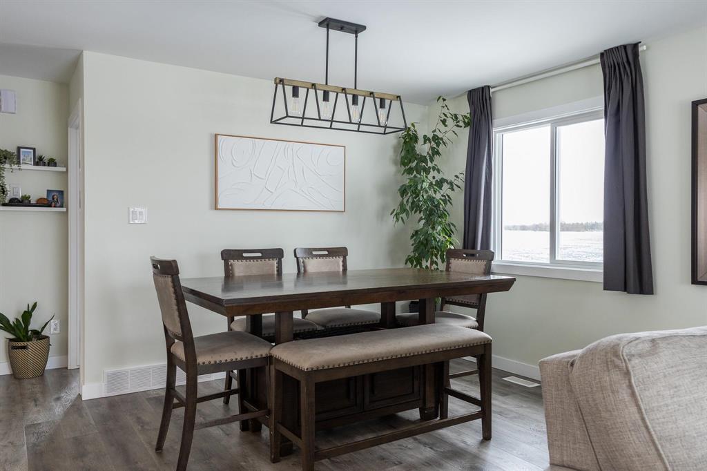 85 York Crescent, Steinbach, Manitoba  R5G 2V4 - Photo 5 - 202605514