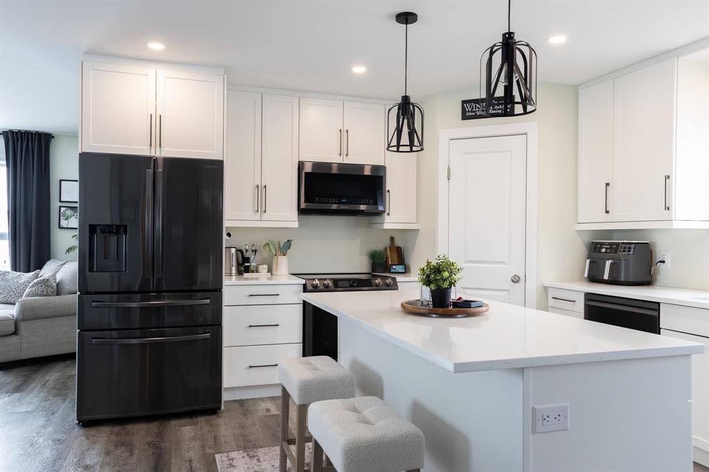 85 York Crescent, Steinbach, Manitoba  R5G 2V4 - Photo 9 - 202605514