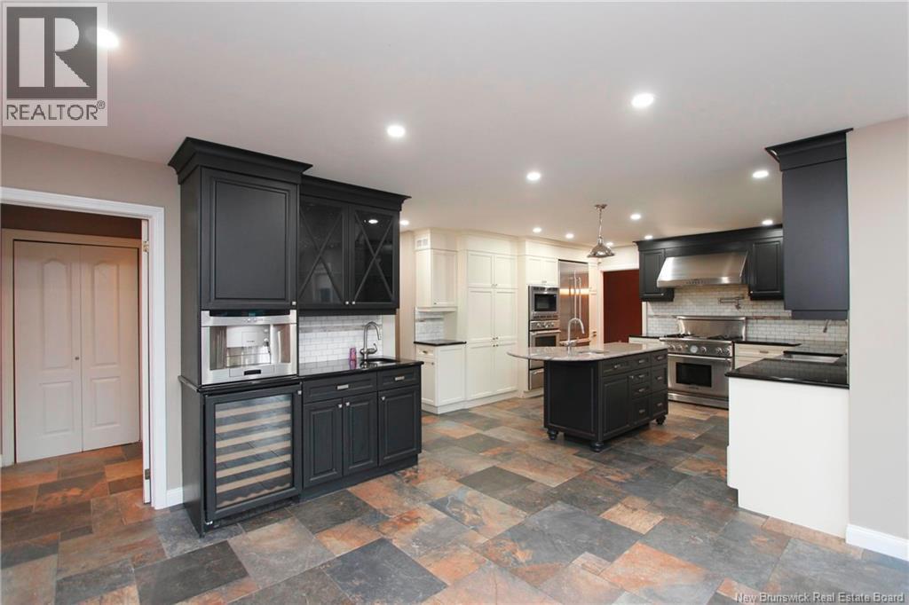 131 Wiggins Drive, Fredericton, New Brunswick  E3A 5N7 - Photo 4 - NB134484