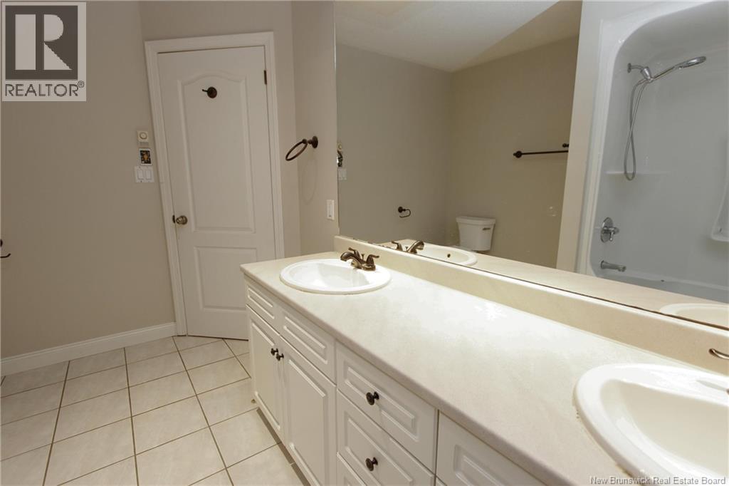 131 Wiggins Drive, Fredericton, New Brunswick  E3A 5N7 - Photo 21 - NB134484