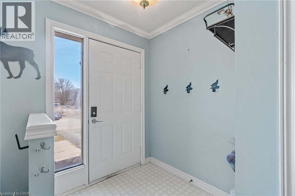 28 Gemmell Court, Stratford, Ontario  N5A 7W9 - Photo 8 - 40813772