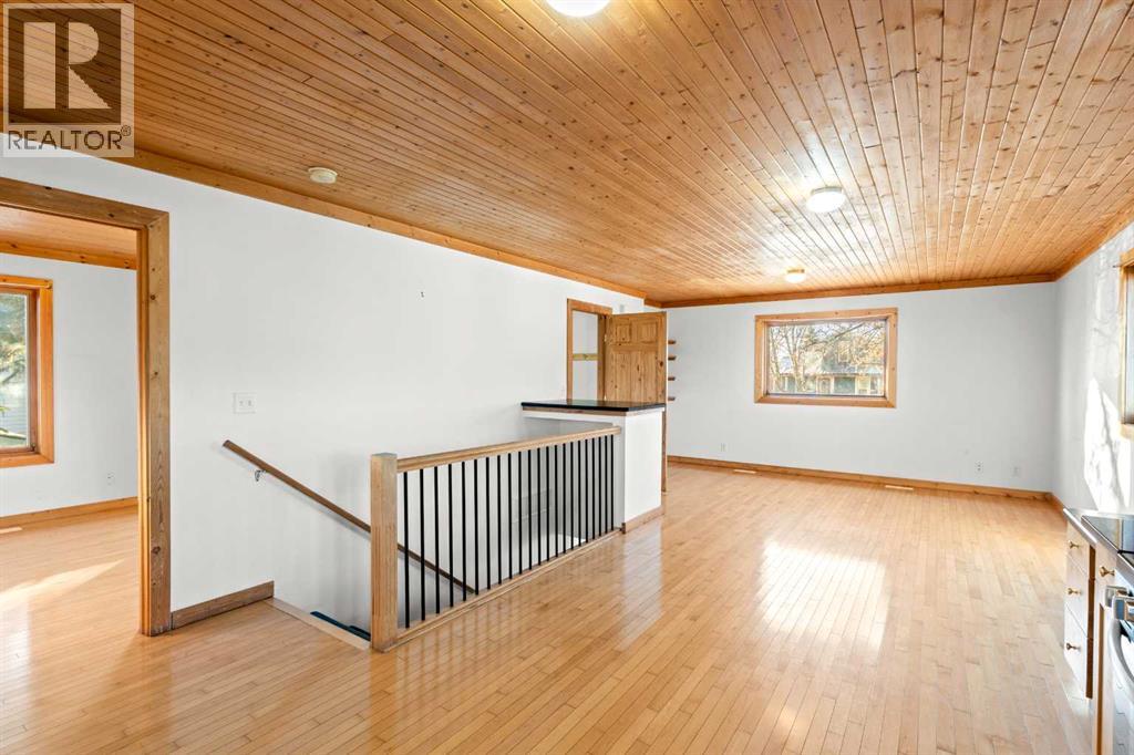 2018 24 Avenue, Didsbury, Alberta  T0M 0W0 - Photo 15 - A2282500