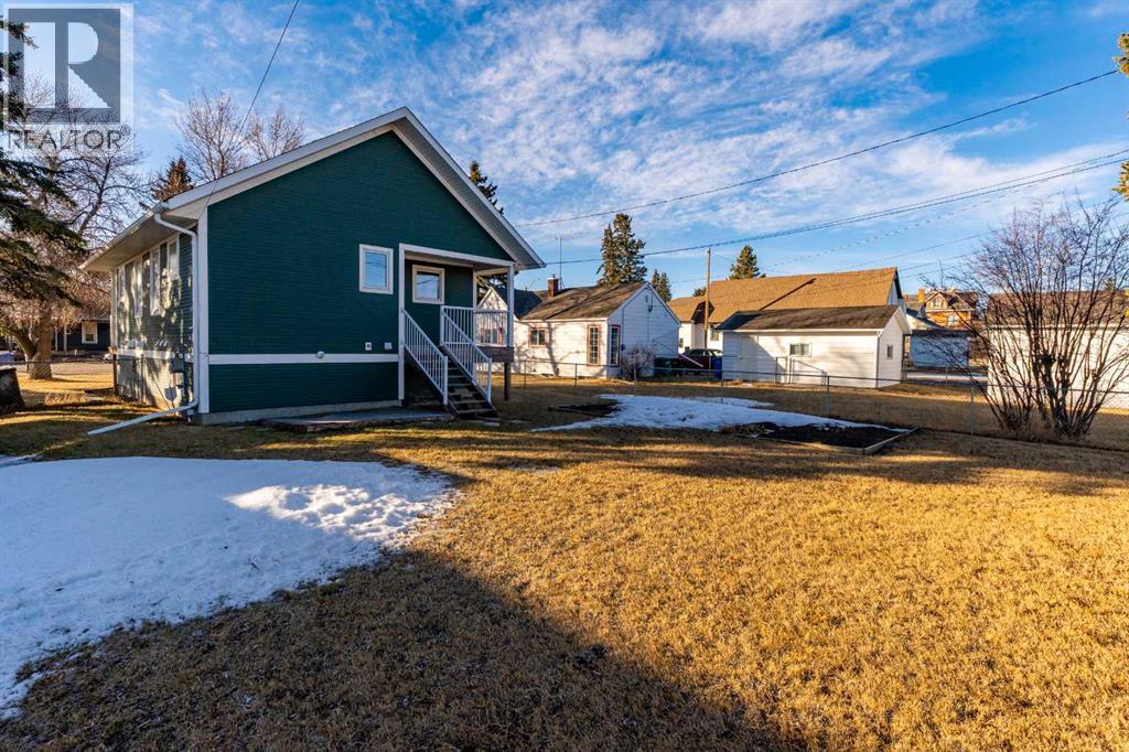 2018 24 Avenue, Didsbury, Alberta  T0M 0W0 - Photo 44 - A2282500