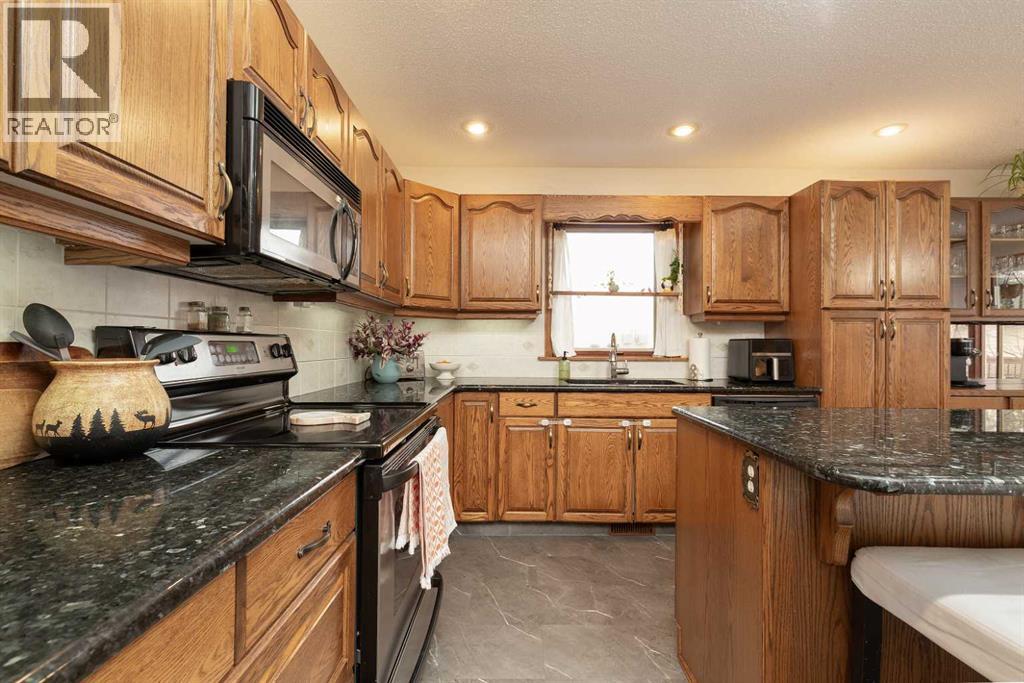 2208 27 Avenue S, Lethbridge, Alberta  T1K 6K4 - Photo 12 - A2295029