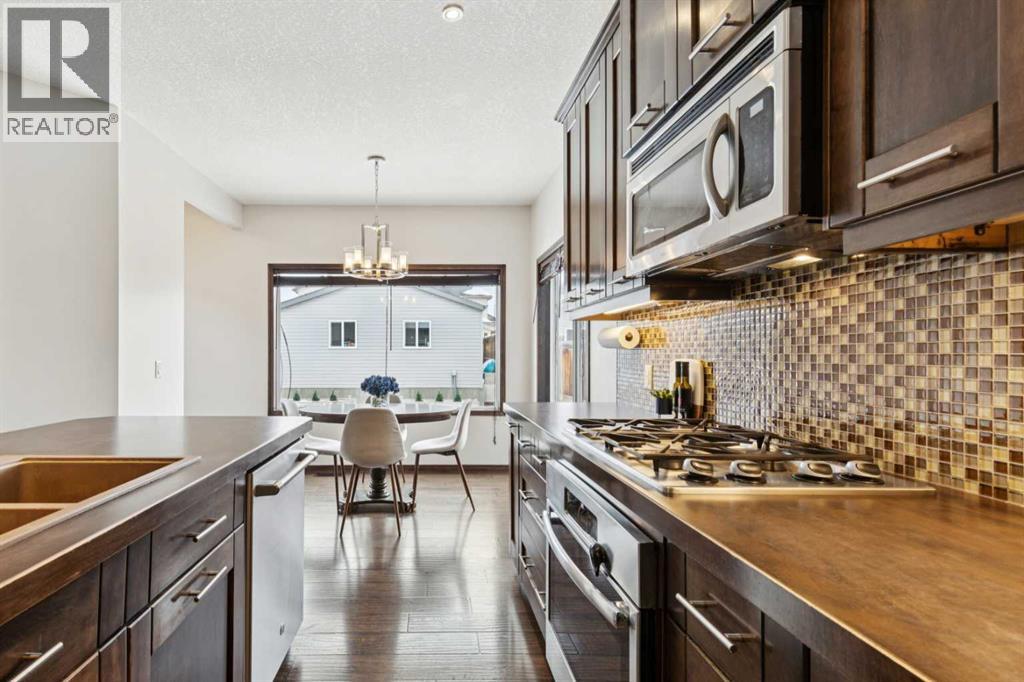 69 Elgin Meadows Manor Se, Calgary, Alberta  T2Z 0S1 - Photo 9 - A2294695