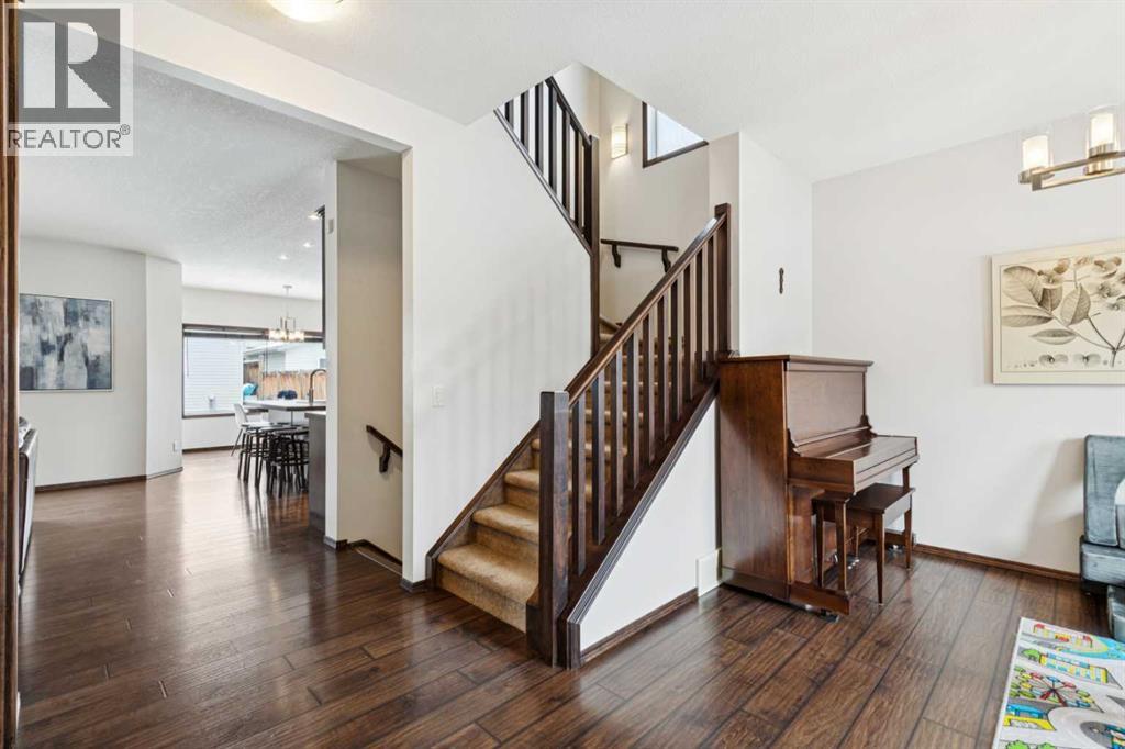 69 Elgin Meadows Manor Se, Calgary, Alberta  T2Z 0S1 - Photo 15 - A2294695