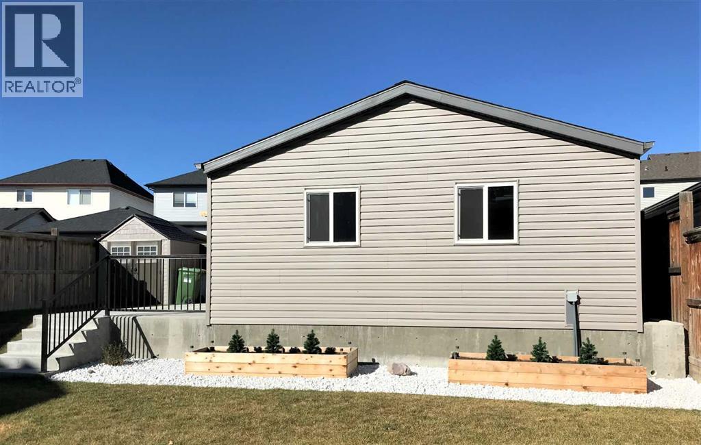 69 Elgin Meadows Manor Se, Calgary, Alberta  T2Z 0S1 - Photo 32 - A2294695