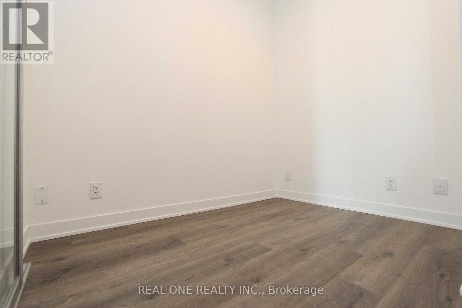 3307 - 180 Front Street E, Toronto, Ontario  M5A 0A9 - Photo 10 - C12922142