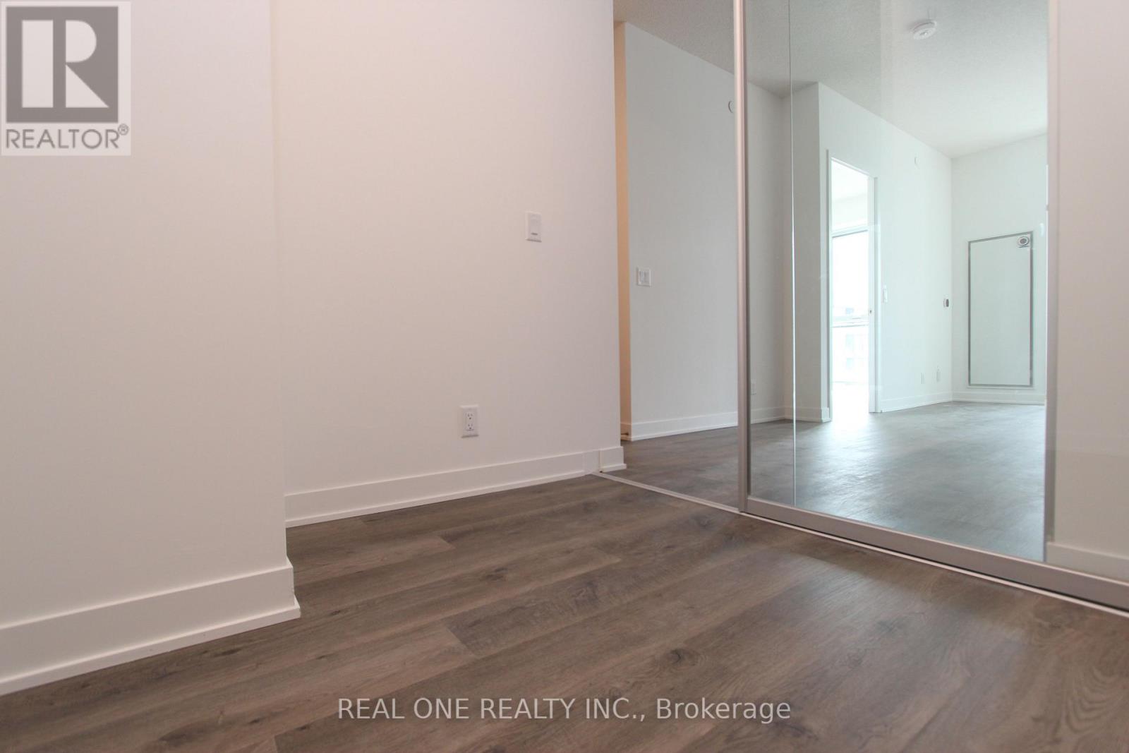 3307 - 180 Front Street E, Toronto, Ontario  M5A 0A9 - Photo 11 - C12922142