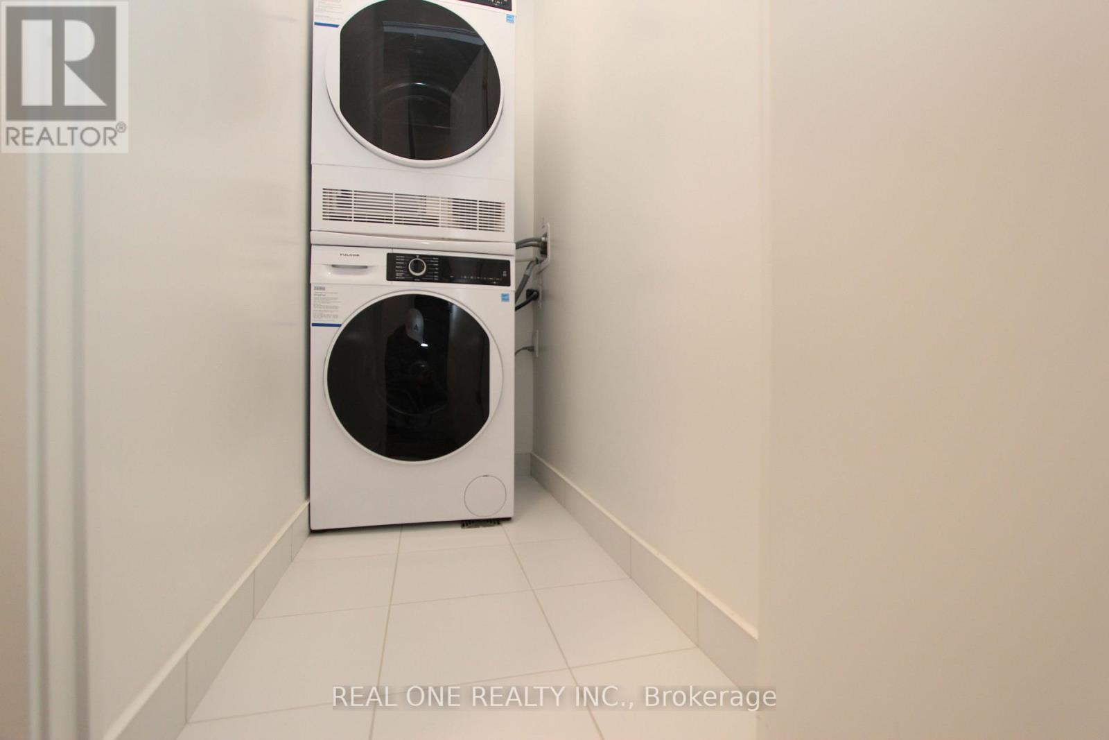 3307 - 180 Front Street E, Toronto, Ontario  M5A 0A9 - Photo 15 - C12922142