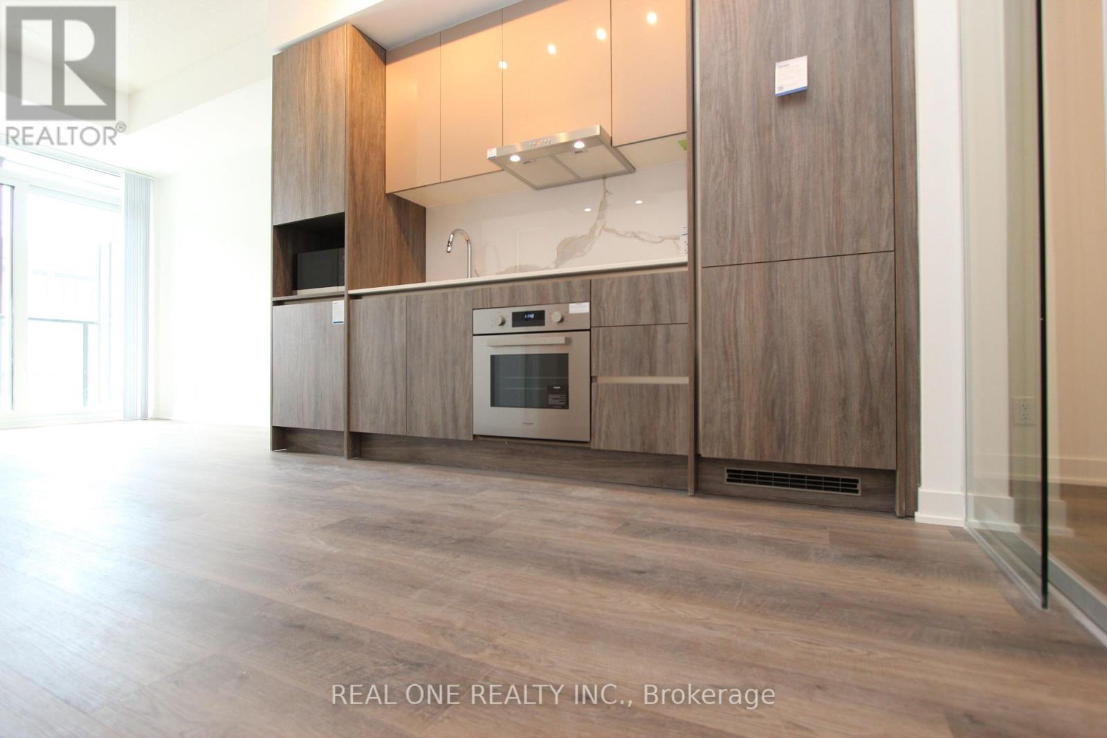 3307 - 180 Front Street E, Toronto, Ontario  M5A 0A9 - Photo 2 - C12922142