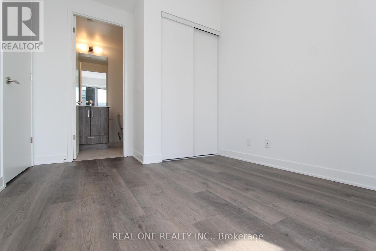 3307 - 180 Front Street E, Toronto, Ontario  M5A 0A9 - Photo 7 - C12922142